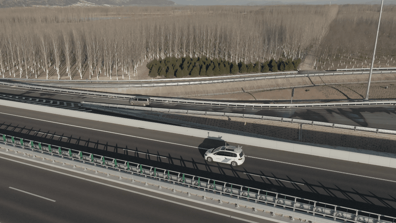 BG大游集团助力高速公路无人驾驶队列测试